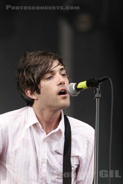 WE ARE SCIENTISTS - 2006-07-07 - PARIS - Hippodrome de Longchamp - 